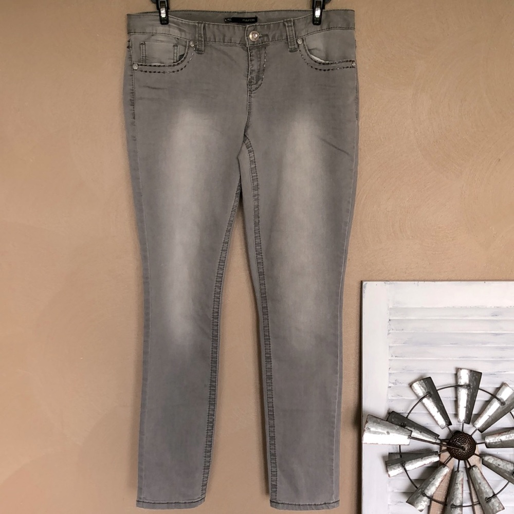 Maurices gray crystal bling jeans large